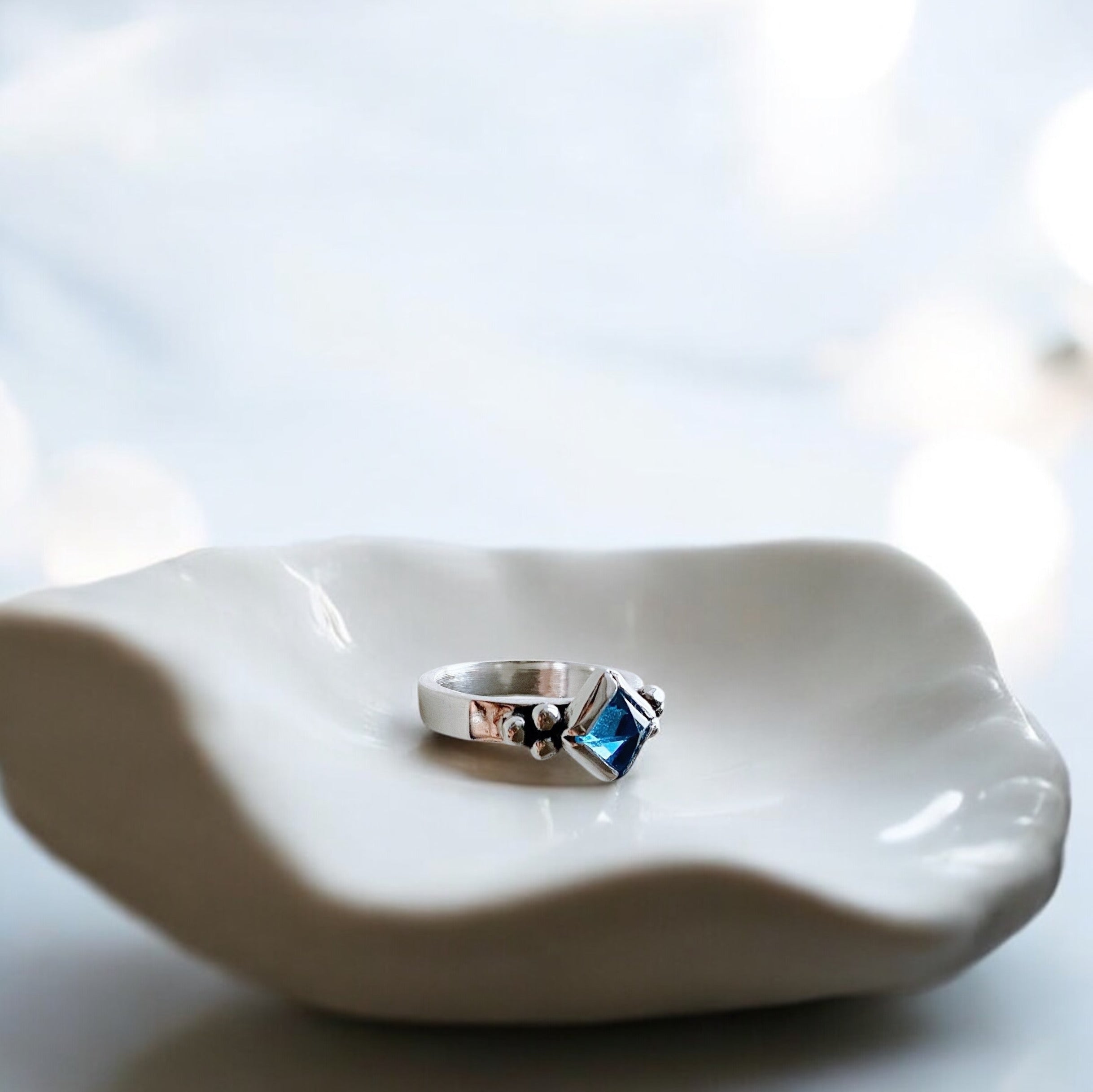 Anillo Elisa Rombito + piedra a elección