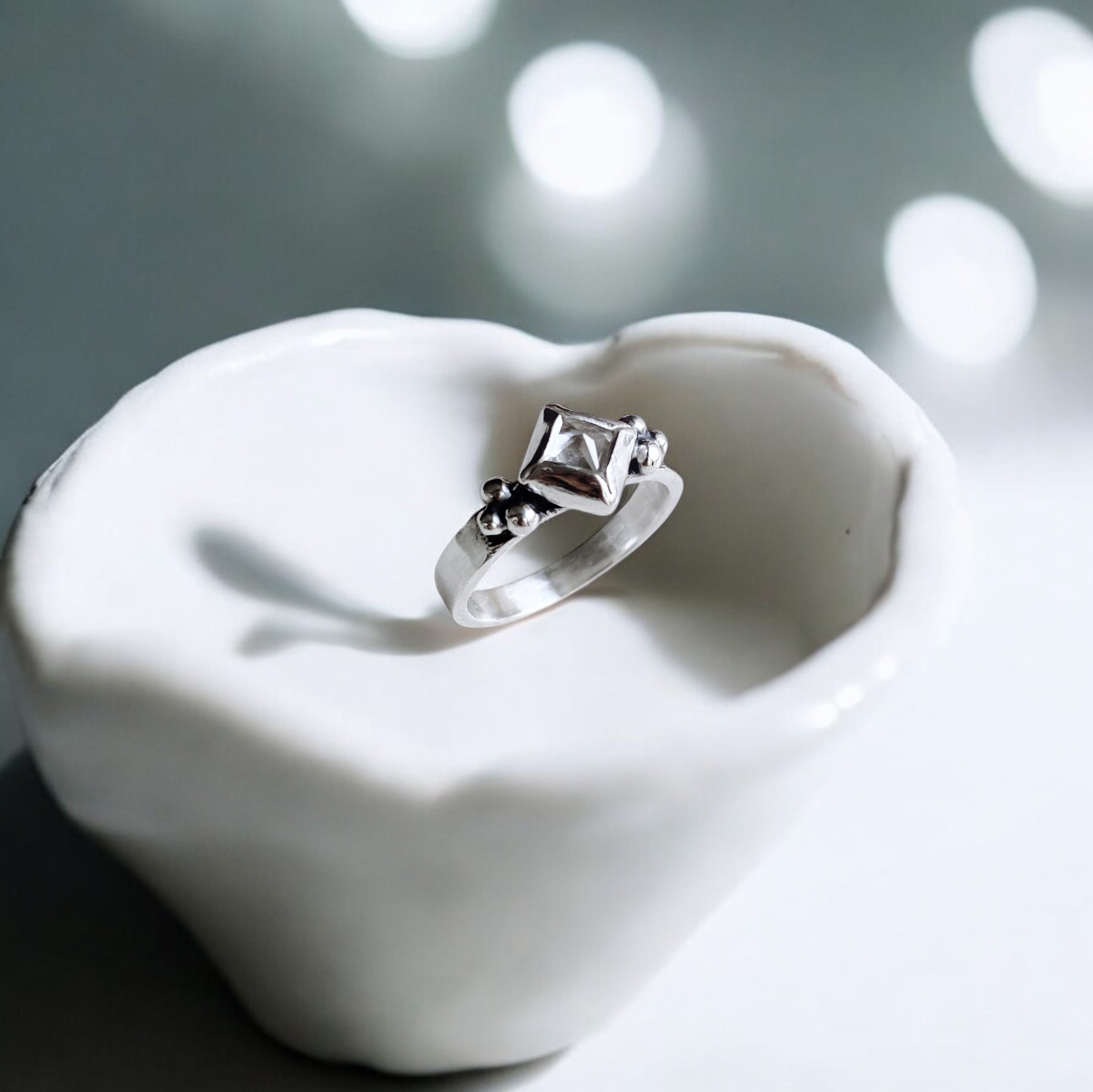 Anillo Elisa Rombito + piedra a elección