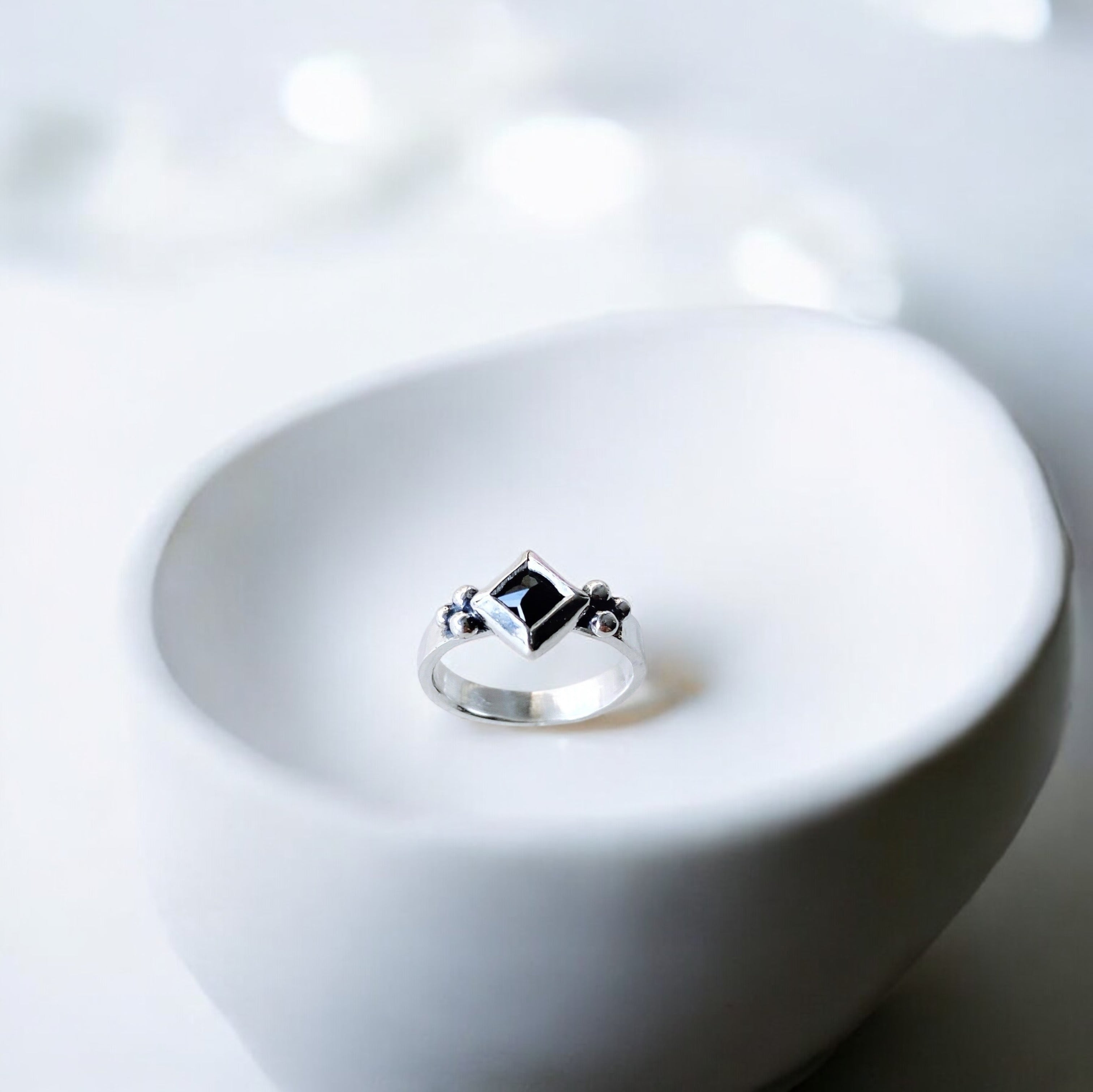 Anillo Elisa Rombito + piedra a elección