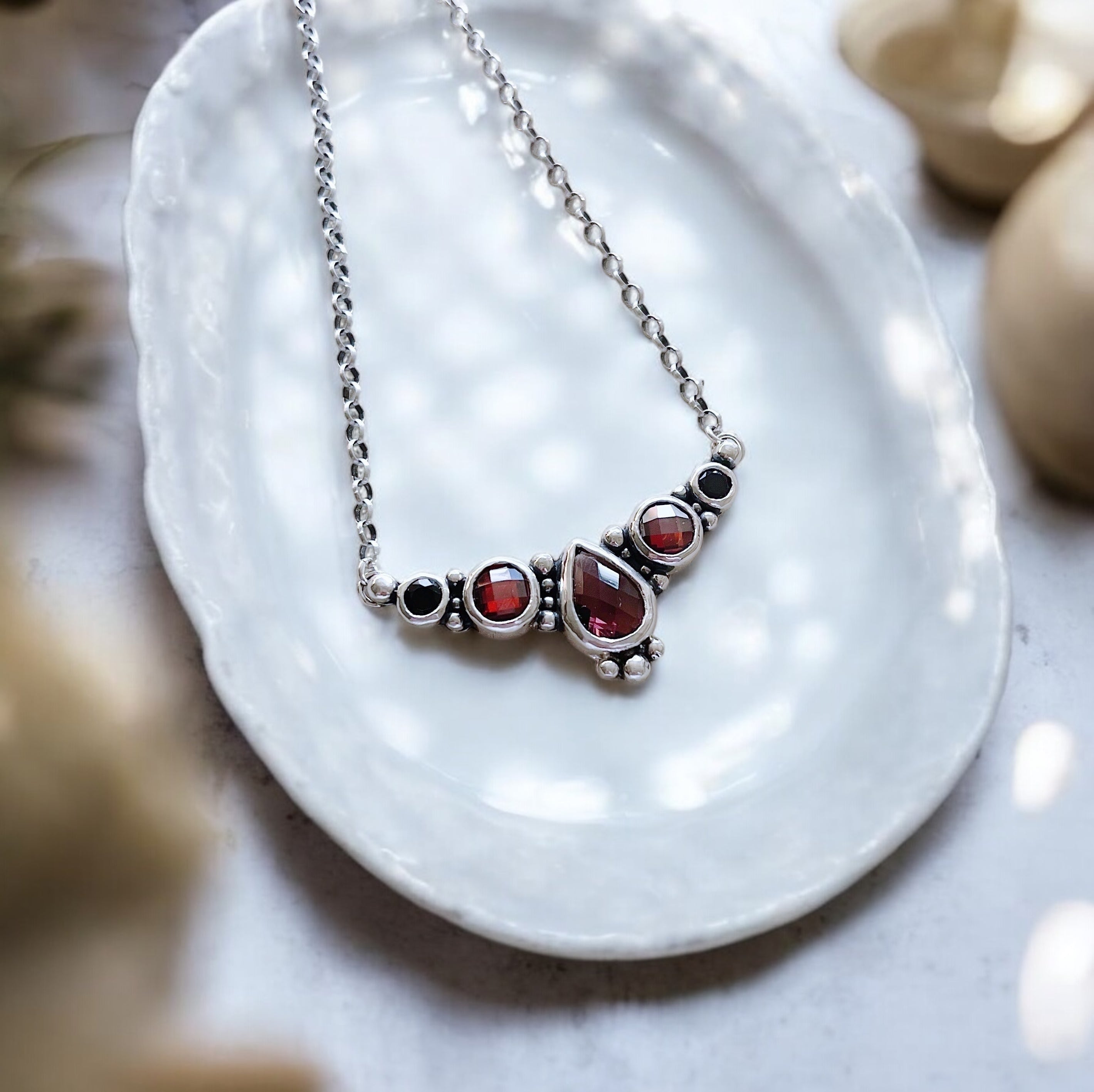 Collar Daydreaming Red Velvet