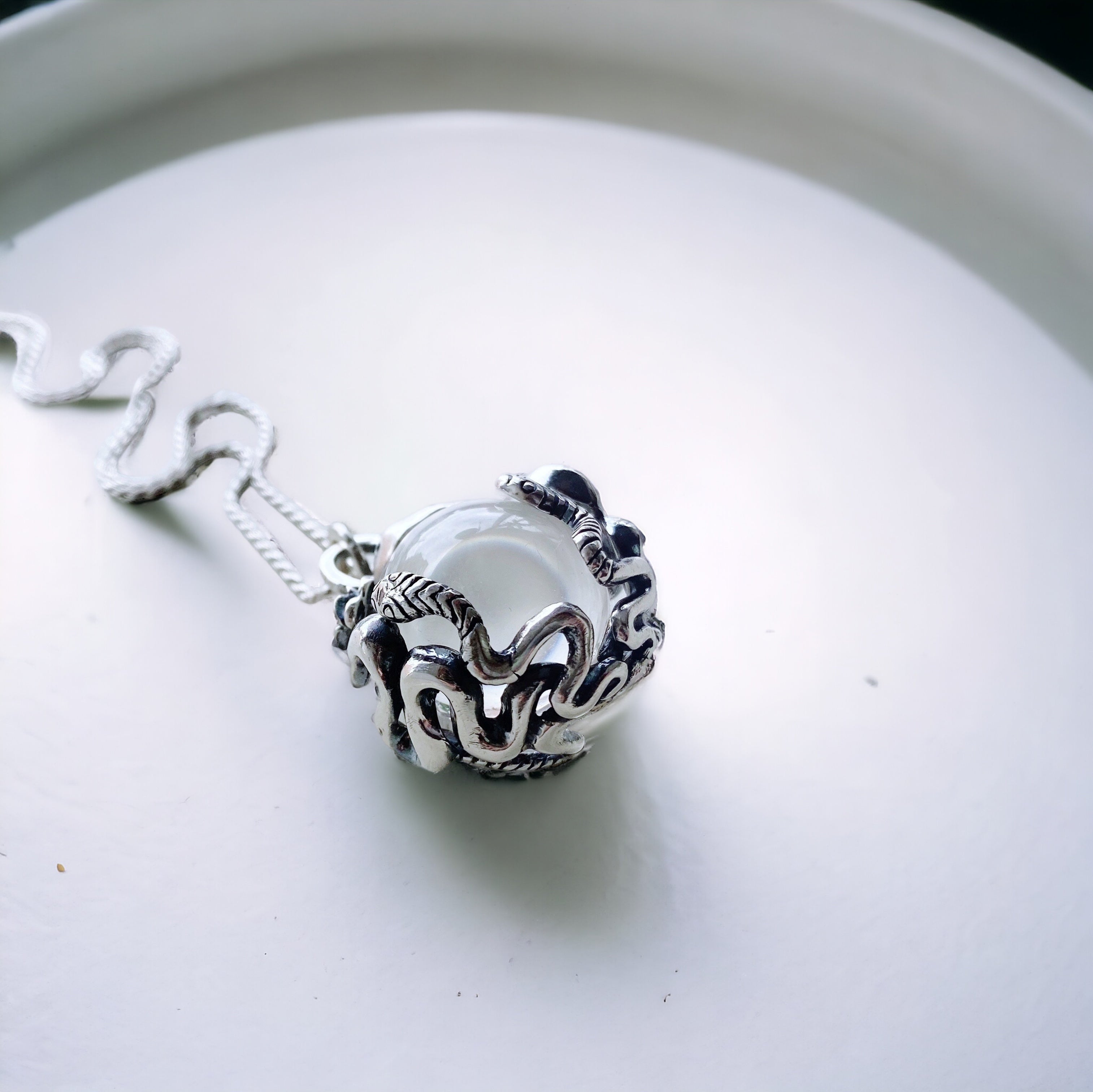 Colgante Serpi Halo Medusa + Cuarzo Transparente