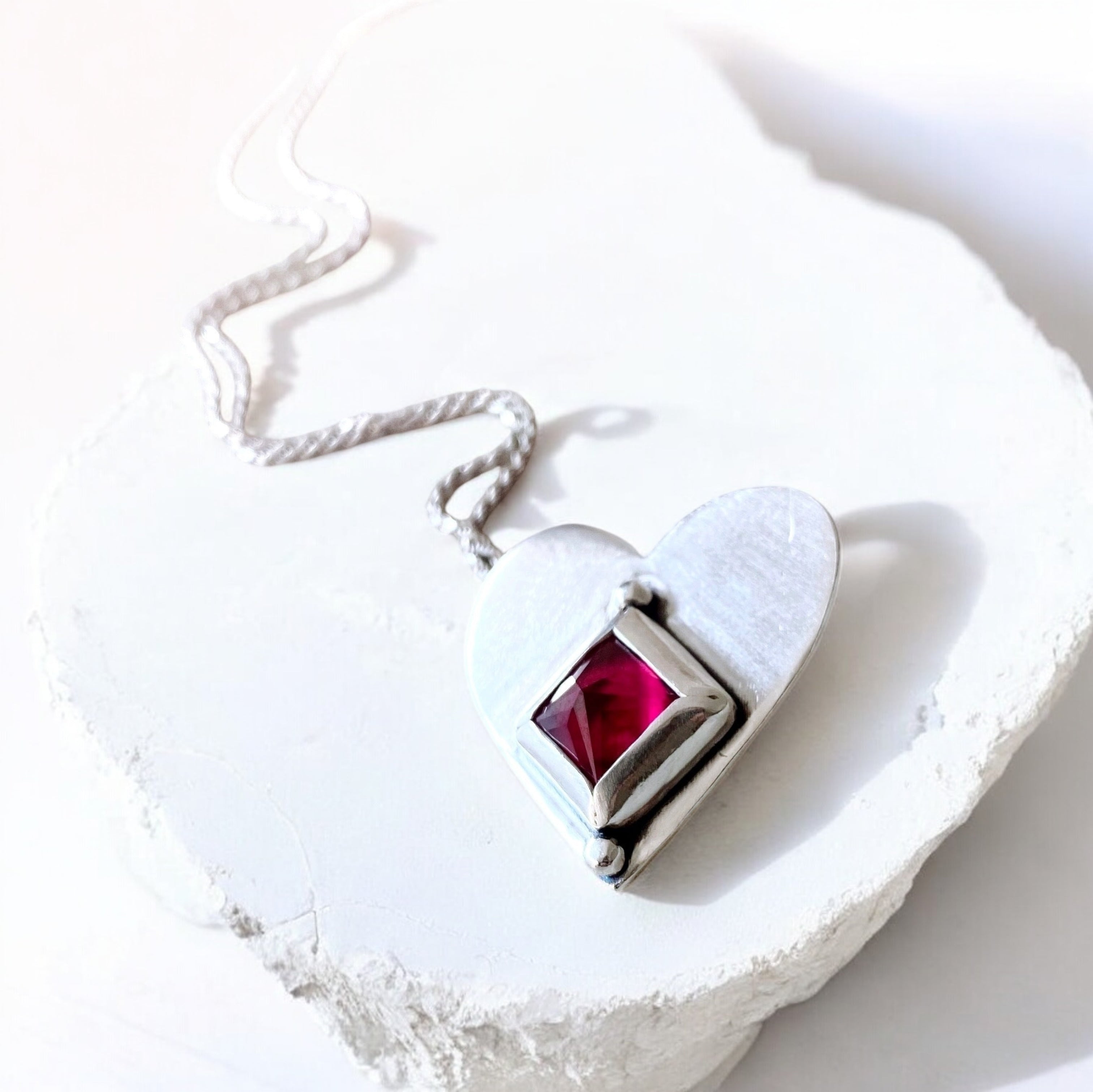 Colgante Corazon Rombo Rubi