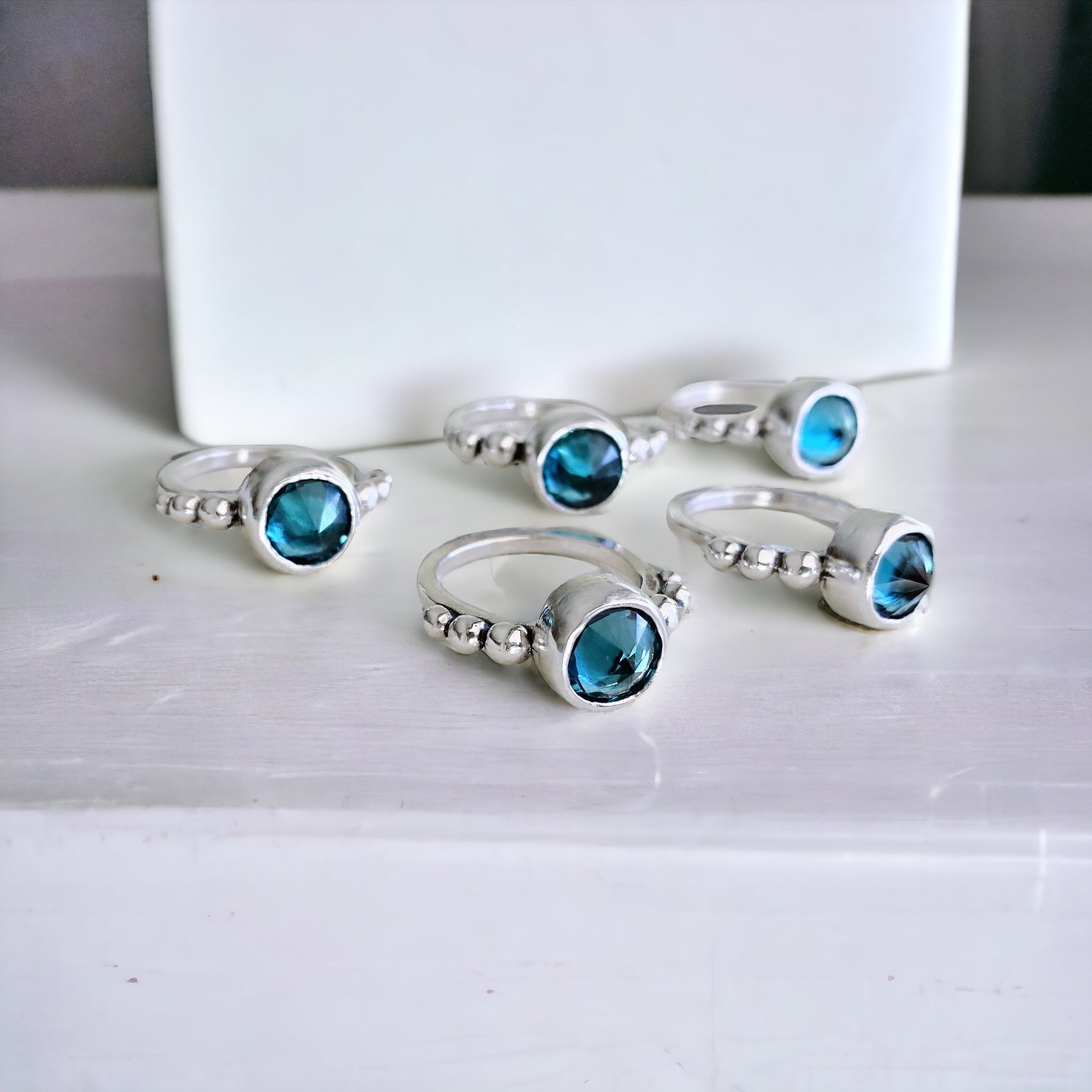 Anillo Flo Spike / PIEDRA A ELECCION