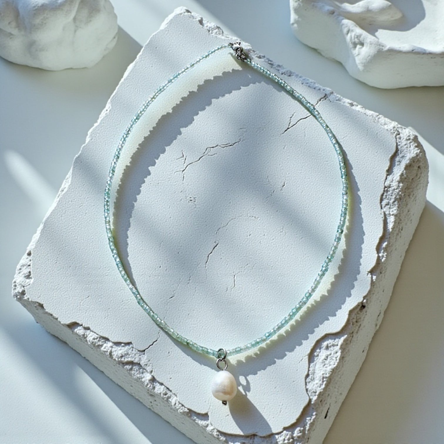 Collar Apatitas y perla