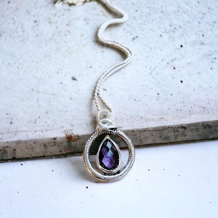Colgante Ouroboros Purple Rain