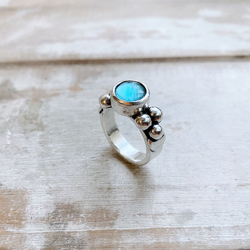 Anillo Elisa Lunar Topacio Celeste