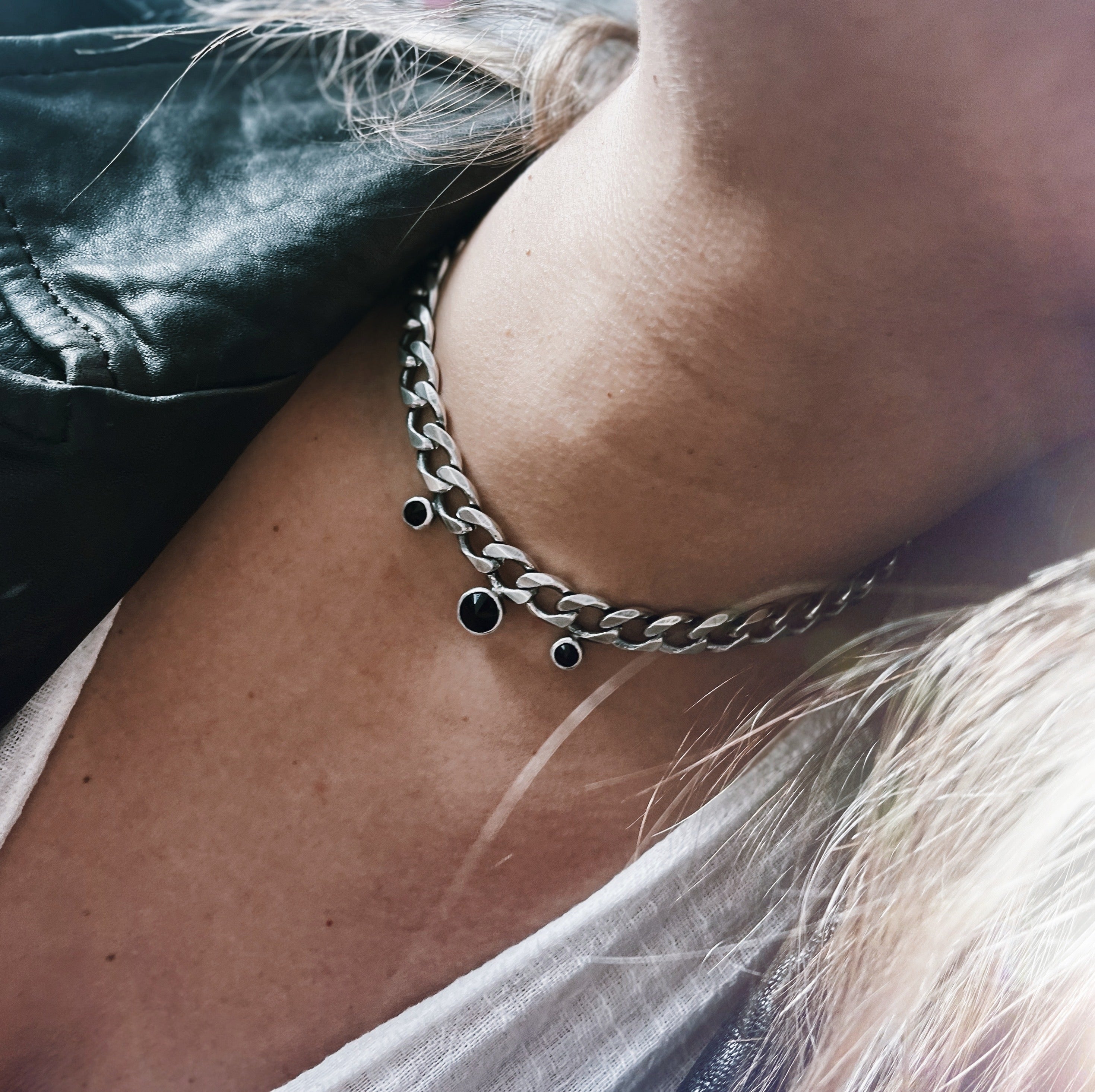 Choker Brooke Onix