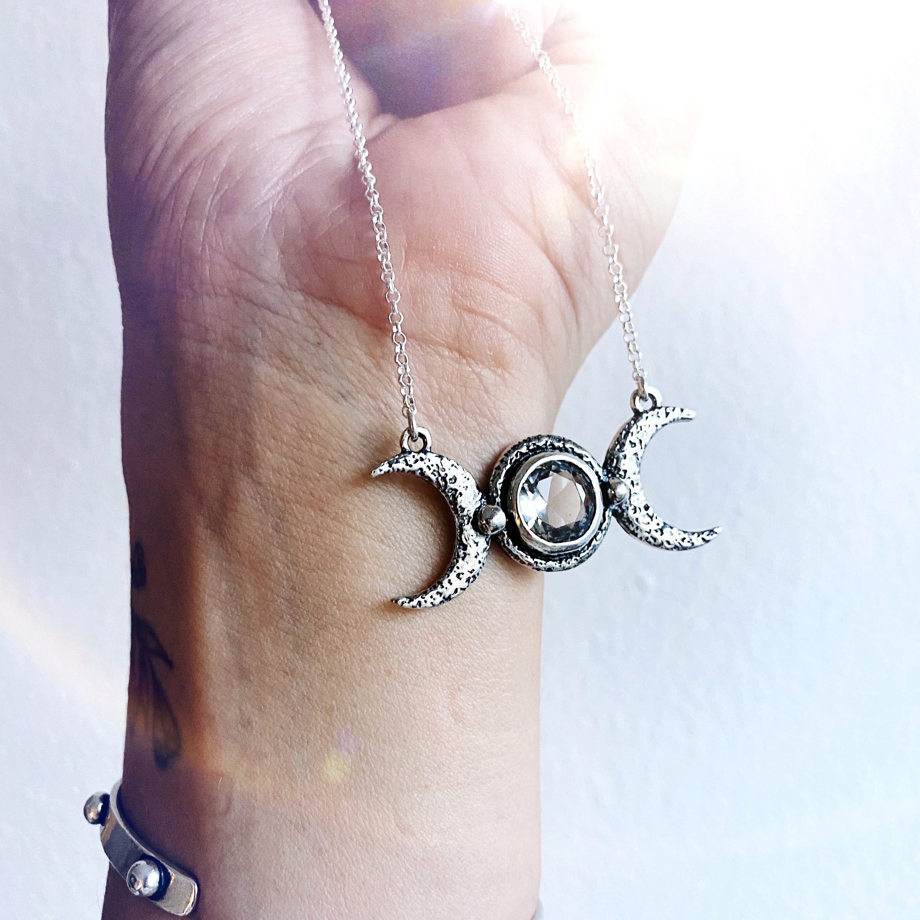 Collar Hecate Diamond Topacio Blanco
