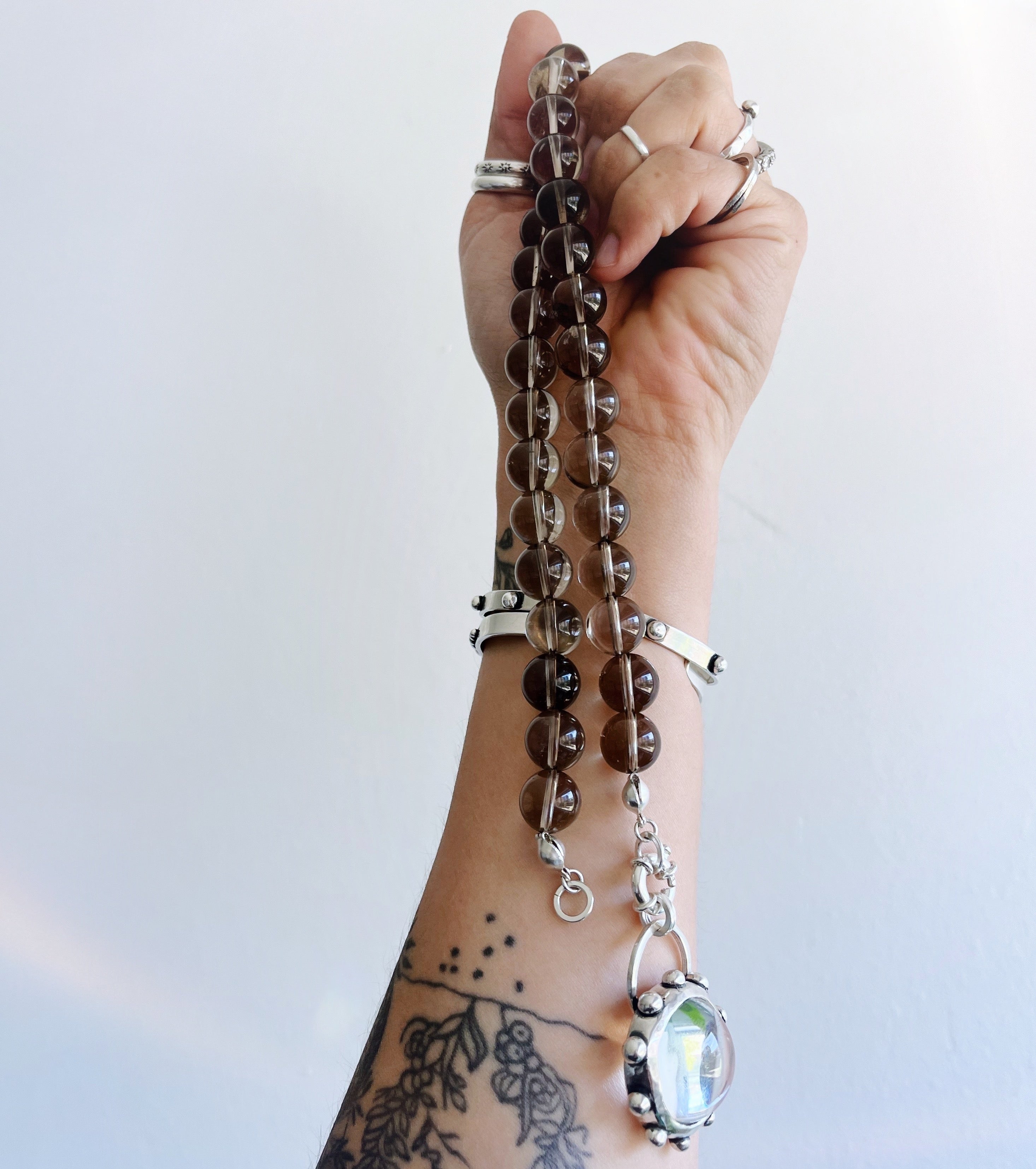 Collar Rocking Balls Cuarzo Ahumado
