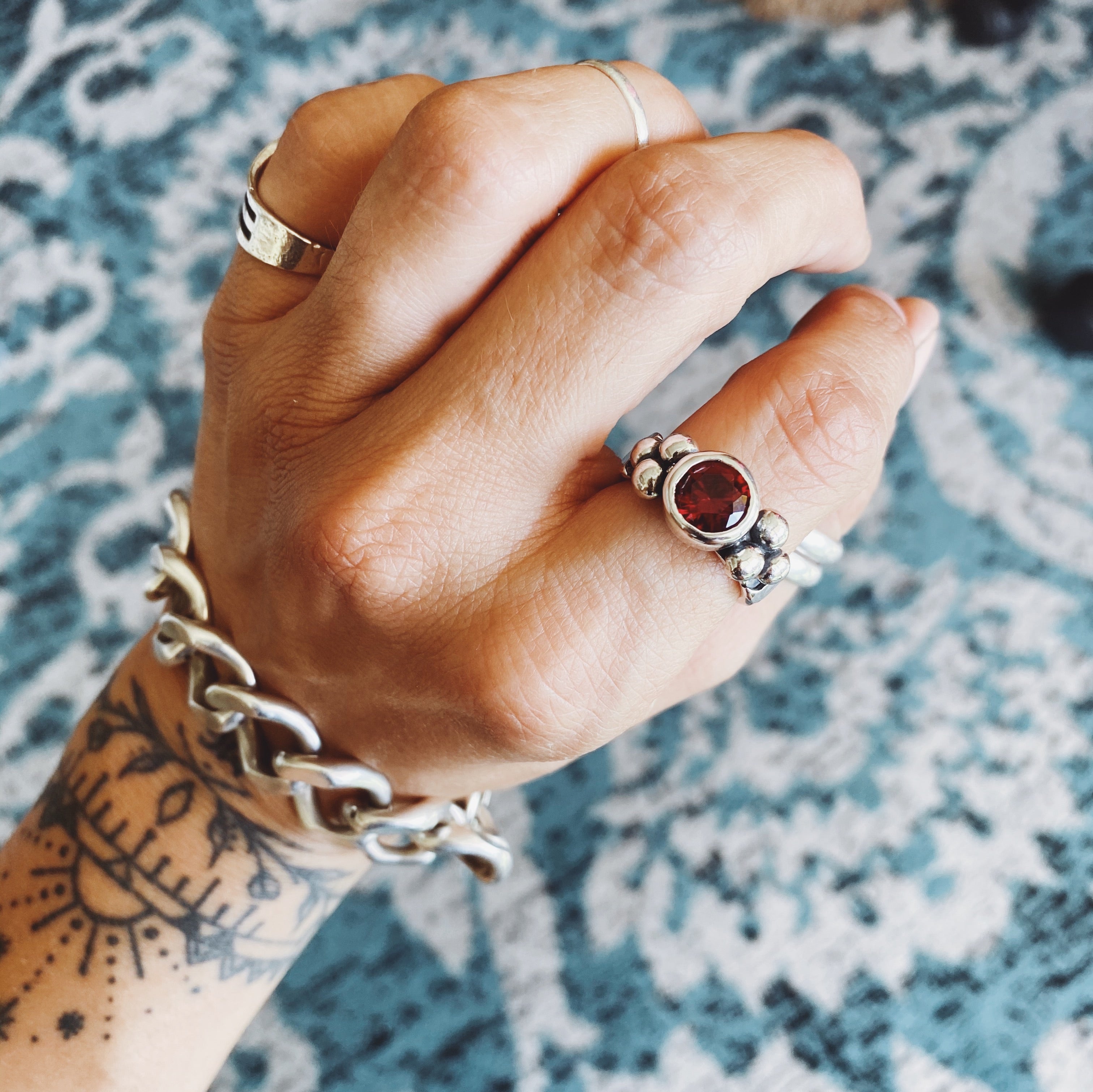 Anillo Elisa Lunar Rubi