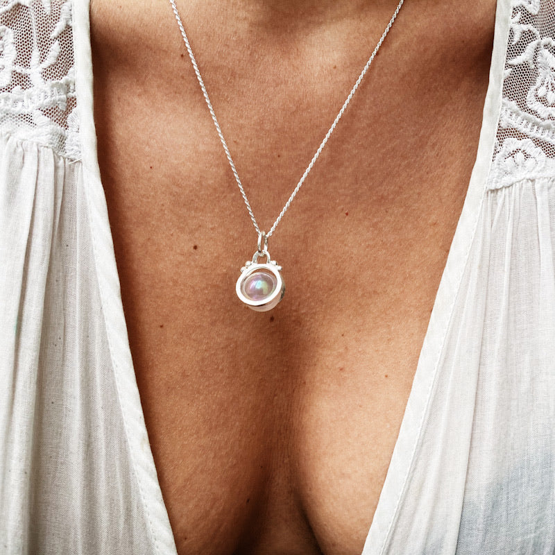Collar Mini Halo Antiestress "L” Cuatro Pelotitas - Varias Piedras
