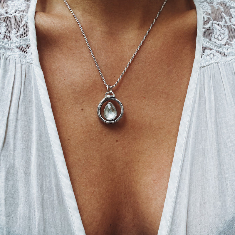 Colgante Ouroboros gota Cuarzo Briolette