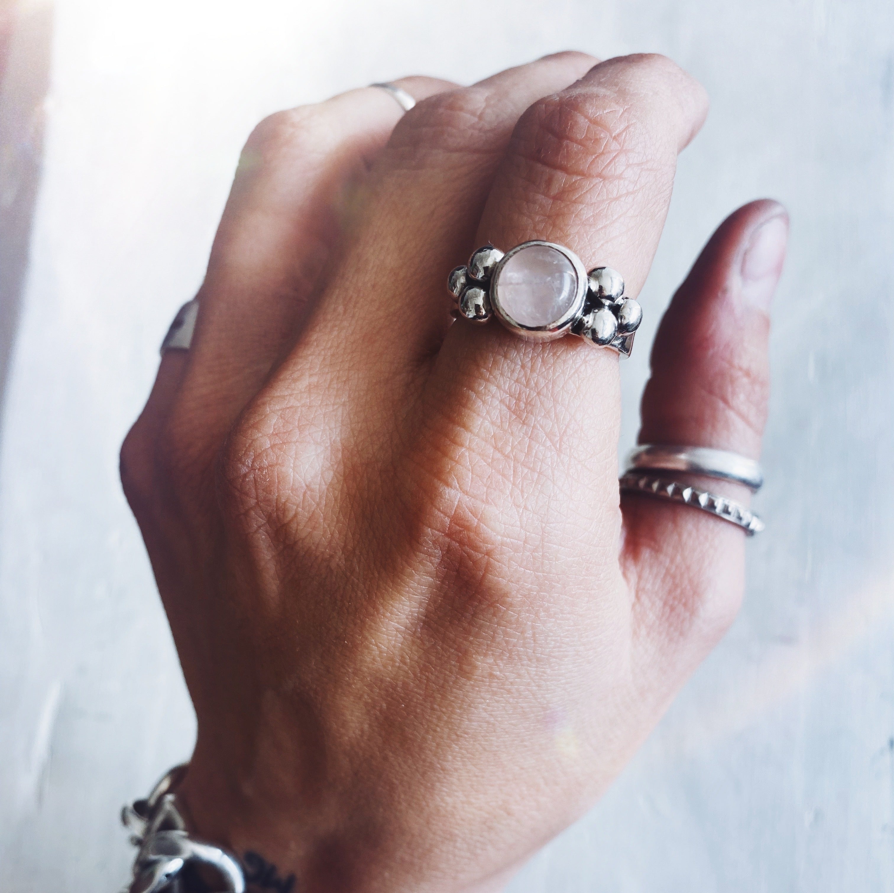 Anillo Elisa Simple - Cuarzo Rosado