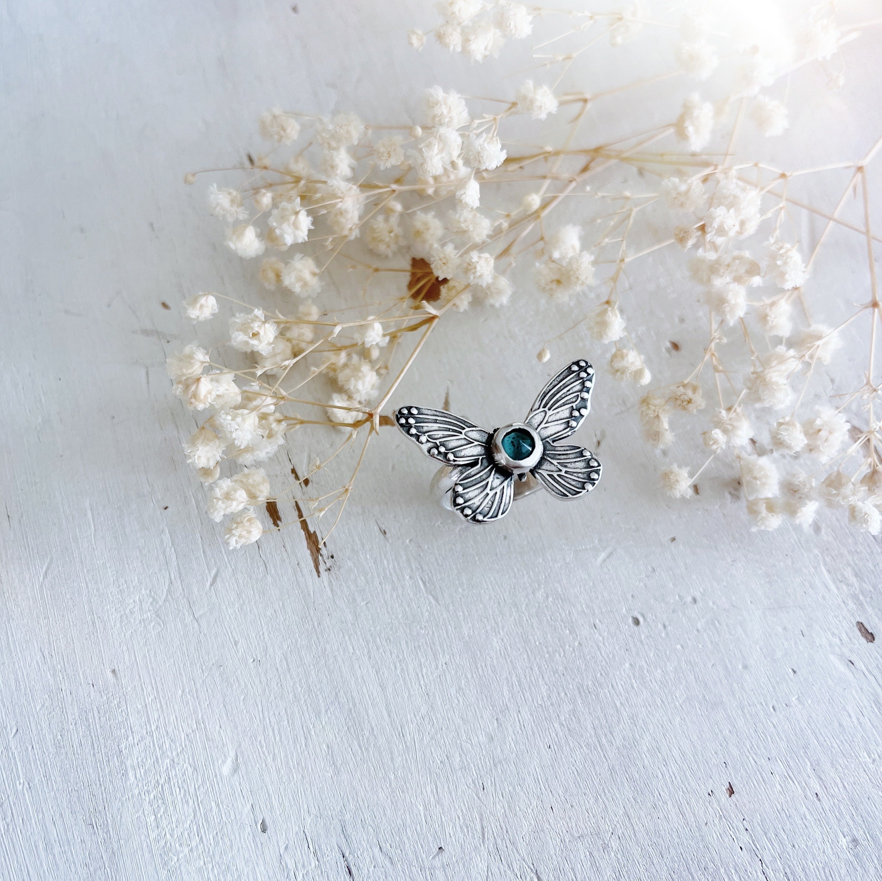 Anillo Mariposa y Topacio