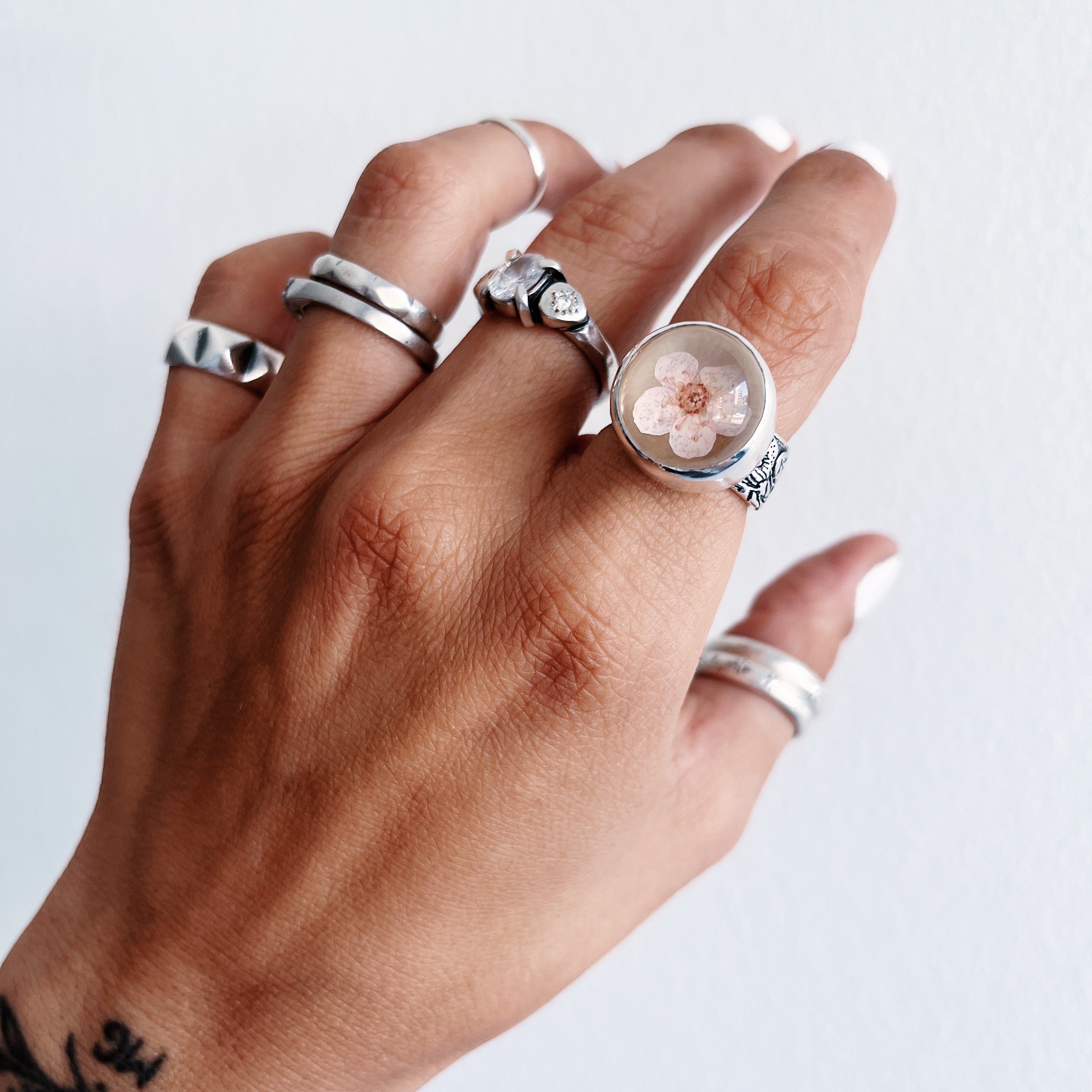 Anillo Florcita Encapsulada / Cherry Blossom