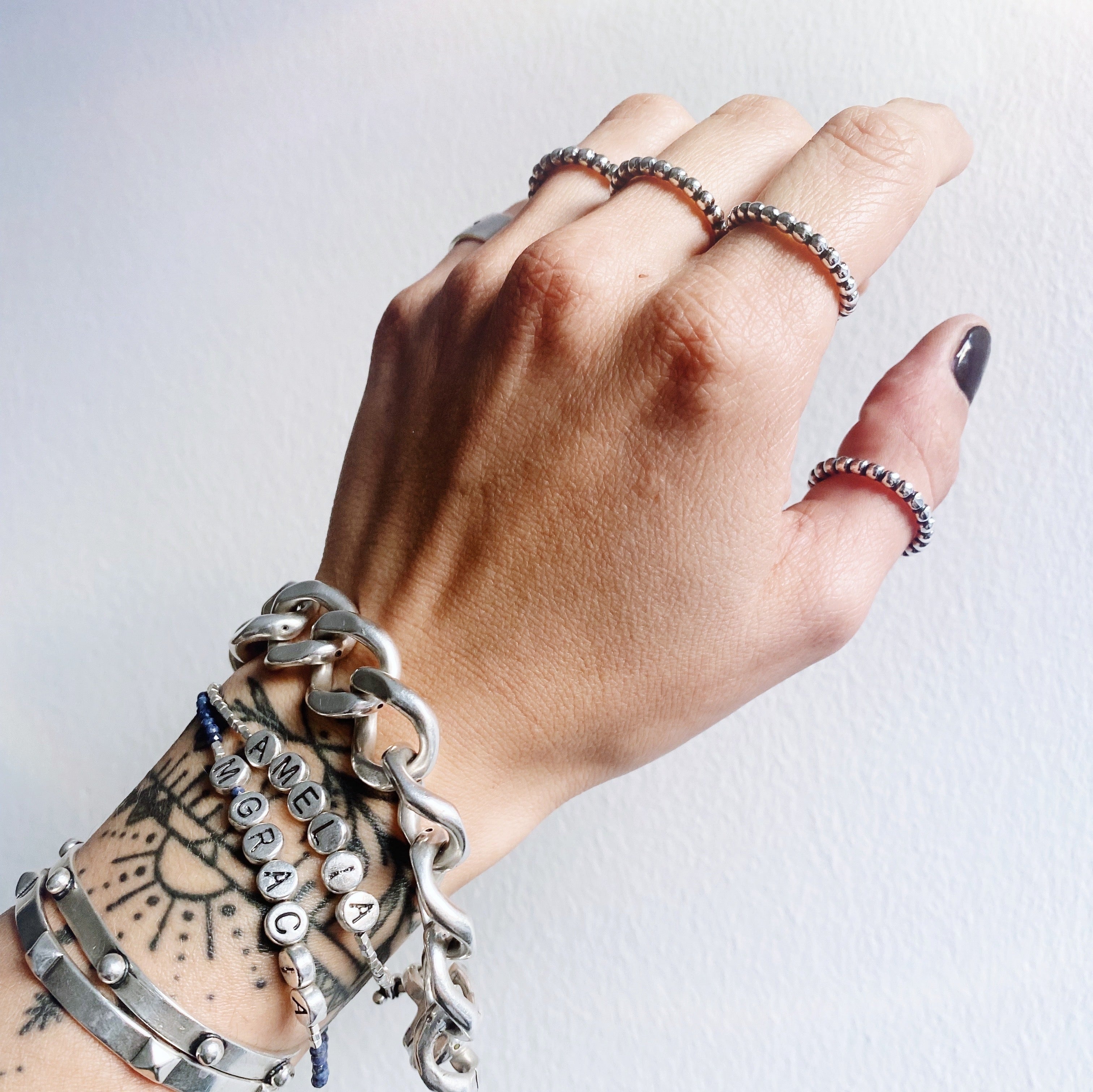 Anillo Pelotitas