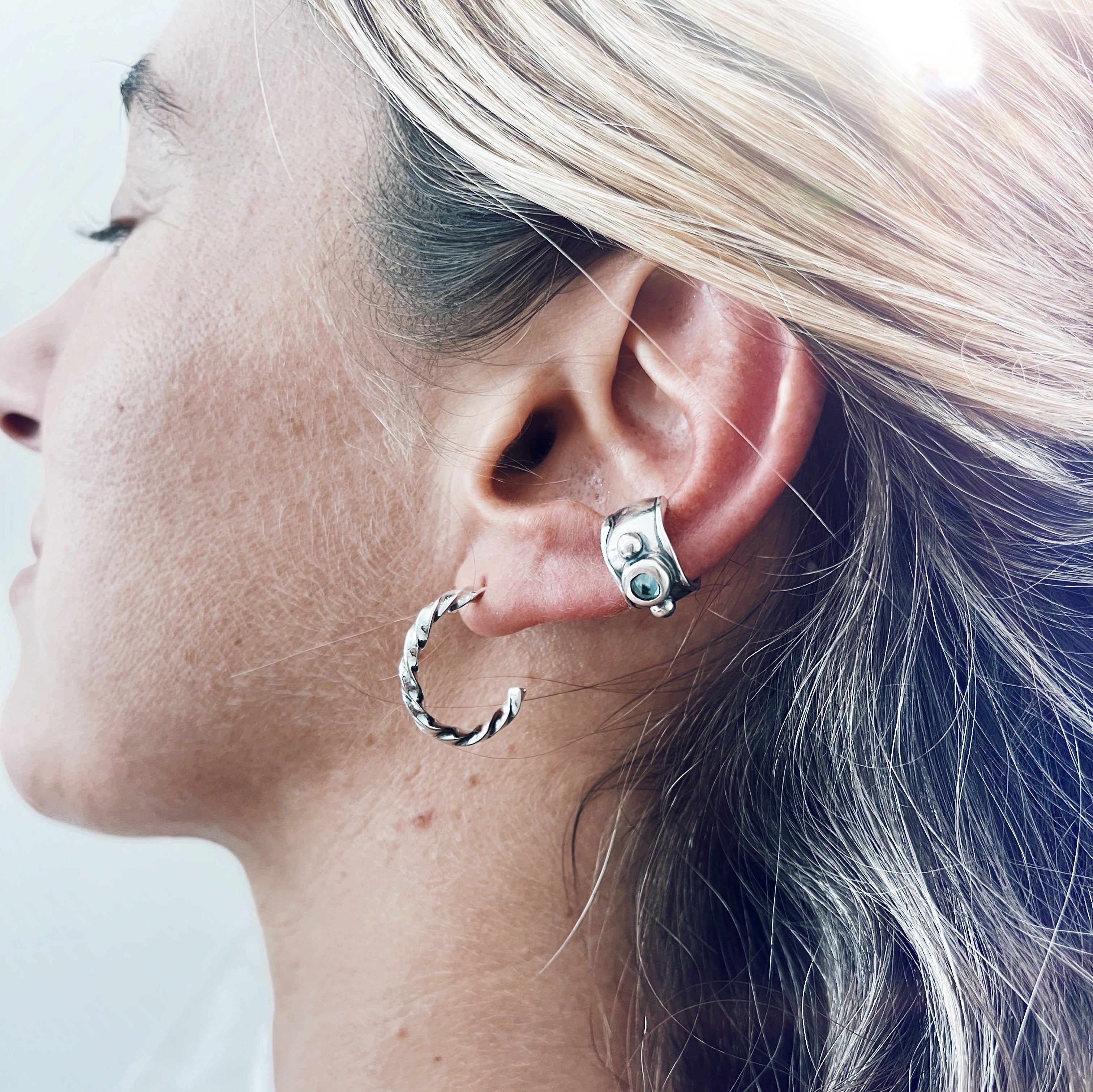 Ear Cuff Waves + Topacio London Blue