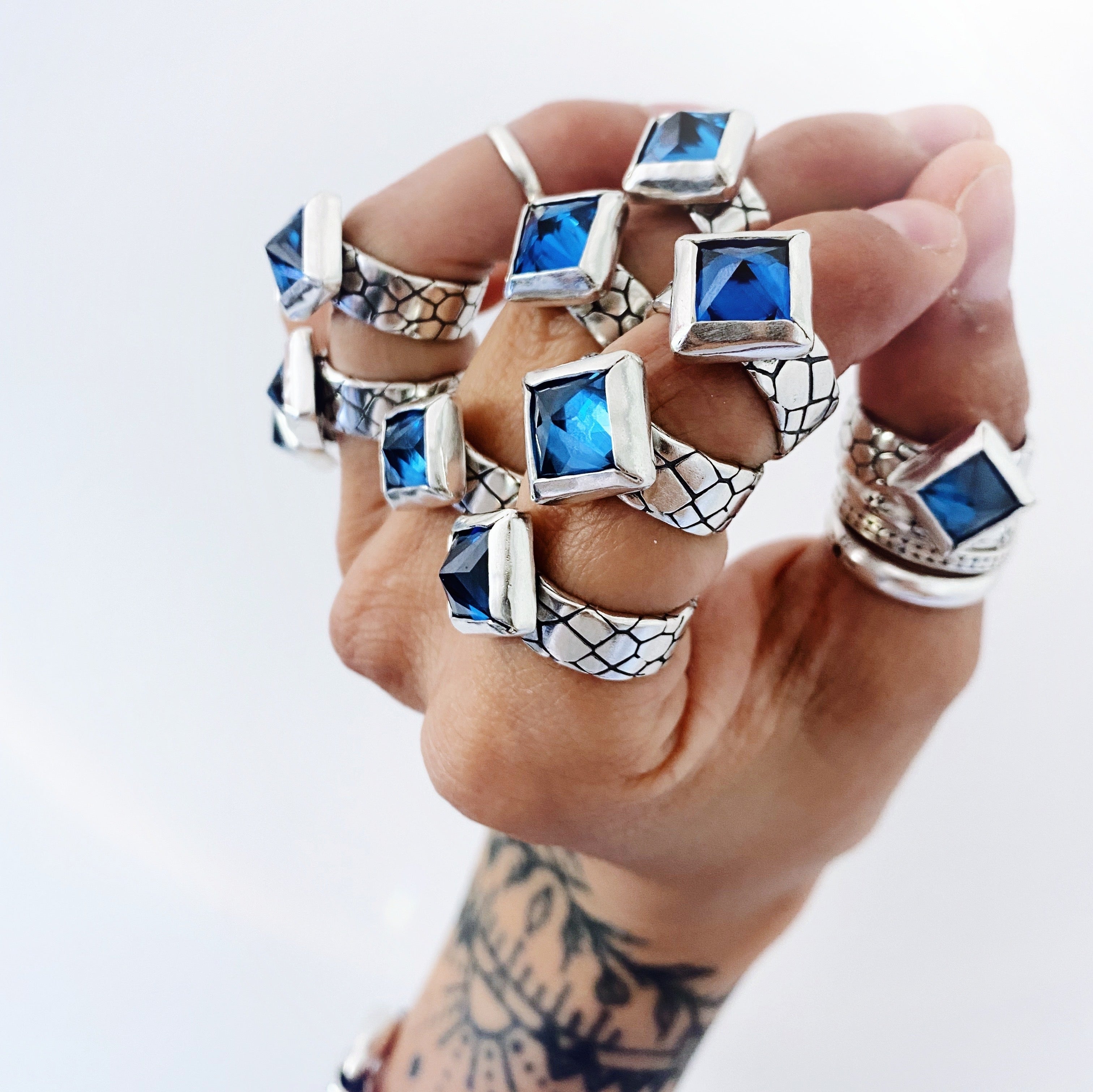 Anillo Piel de Serpiente + Rombo Topacio London Blue