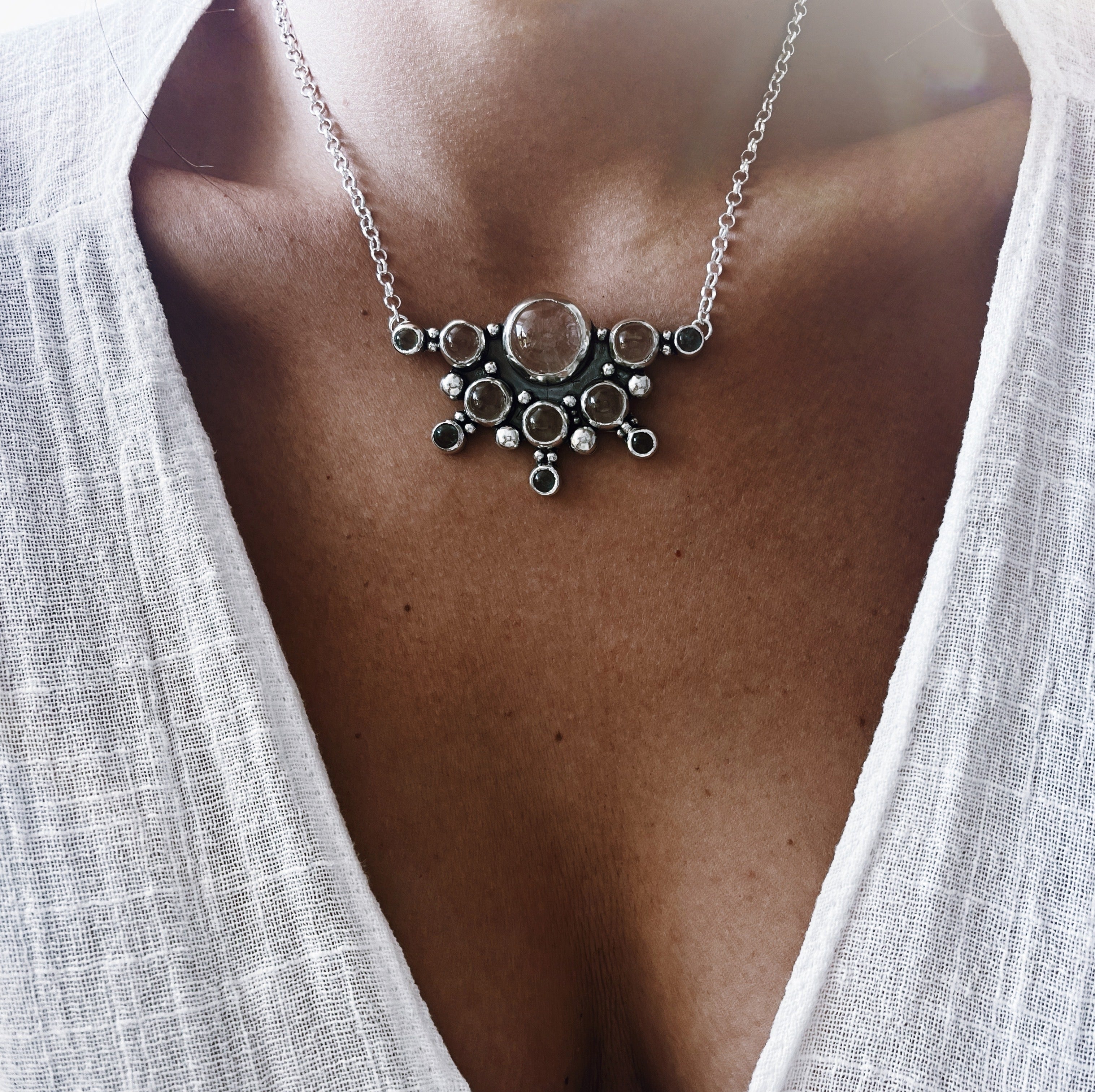 Collar Reina Isabel I - White Spike