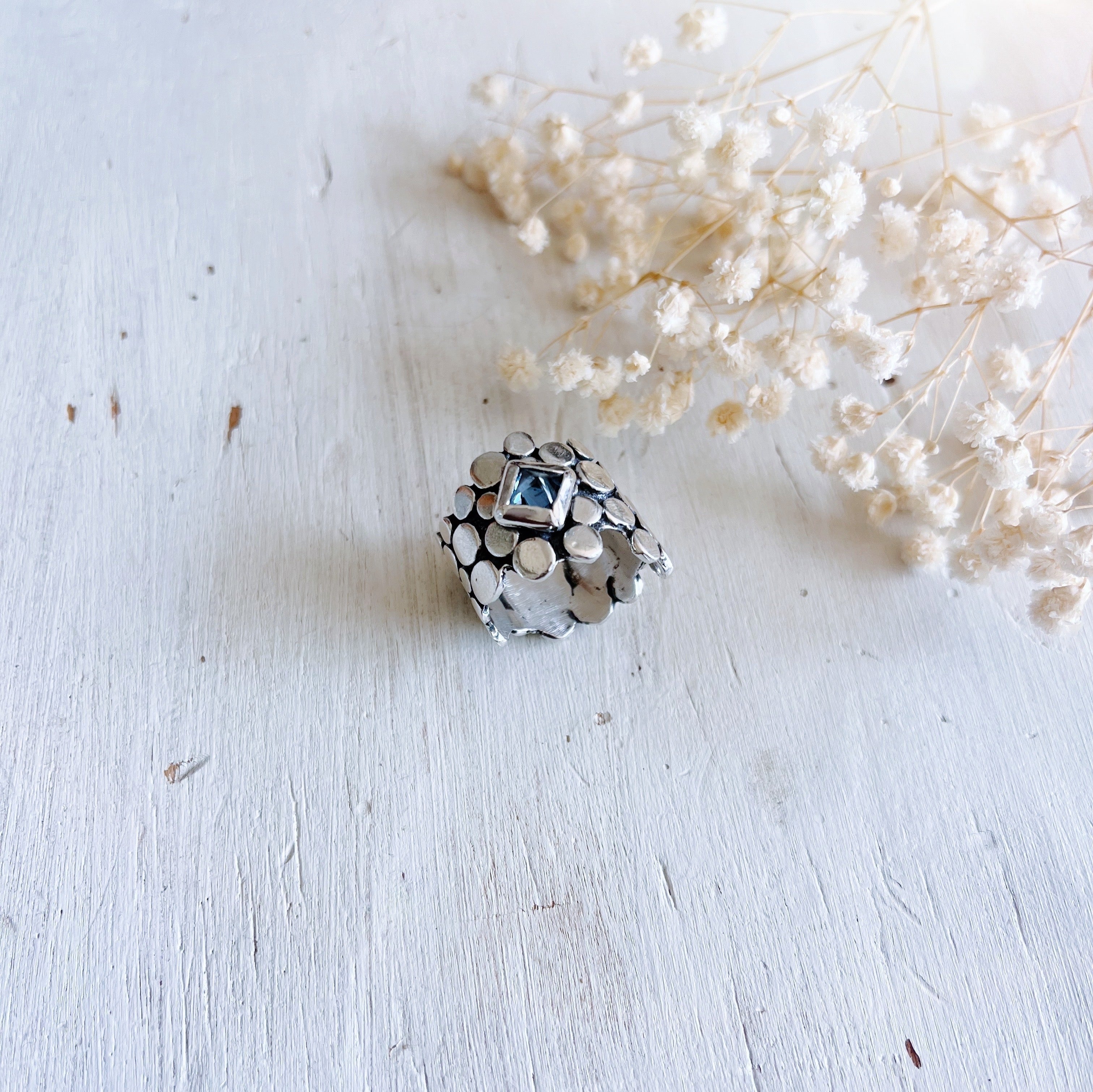 Anillo Rocas Rombo Topacio