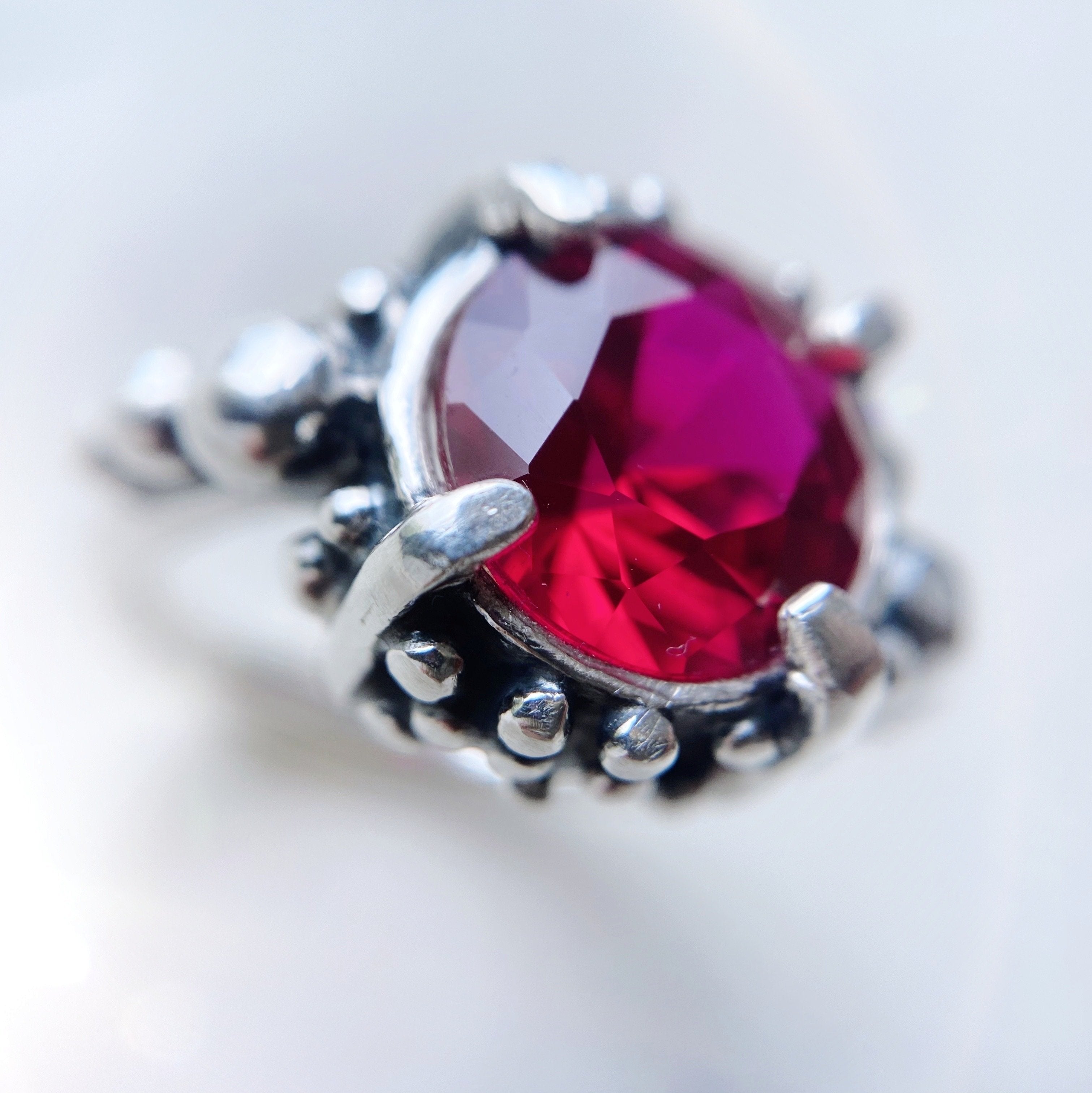 Anillo Leontina + Piedra a elección