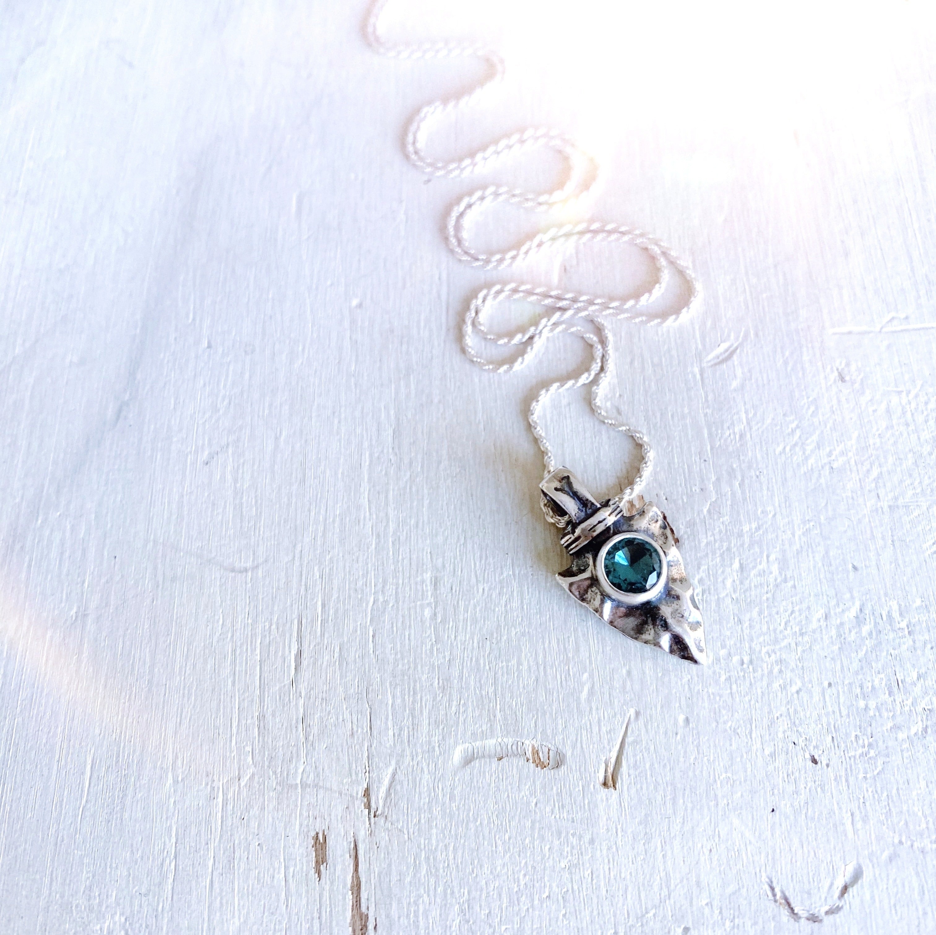 Colgante Punta de Flecha Topacio London Blue