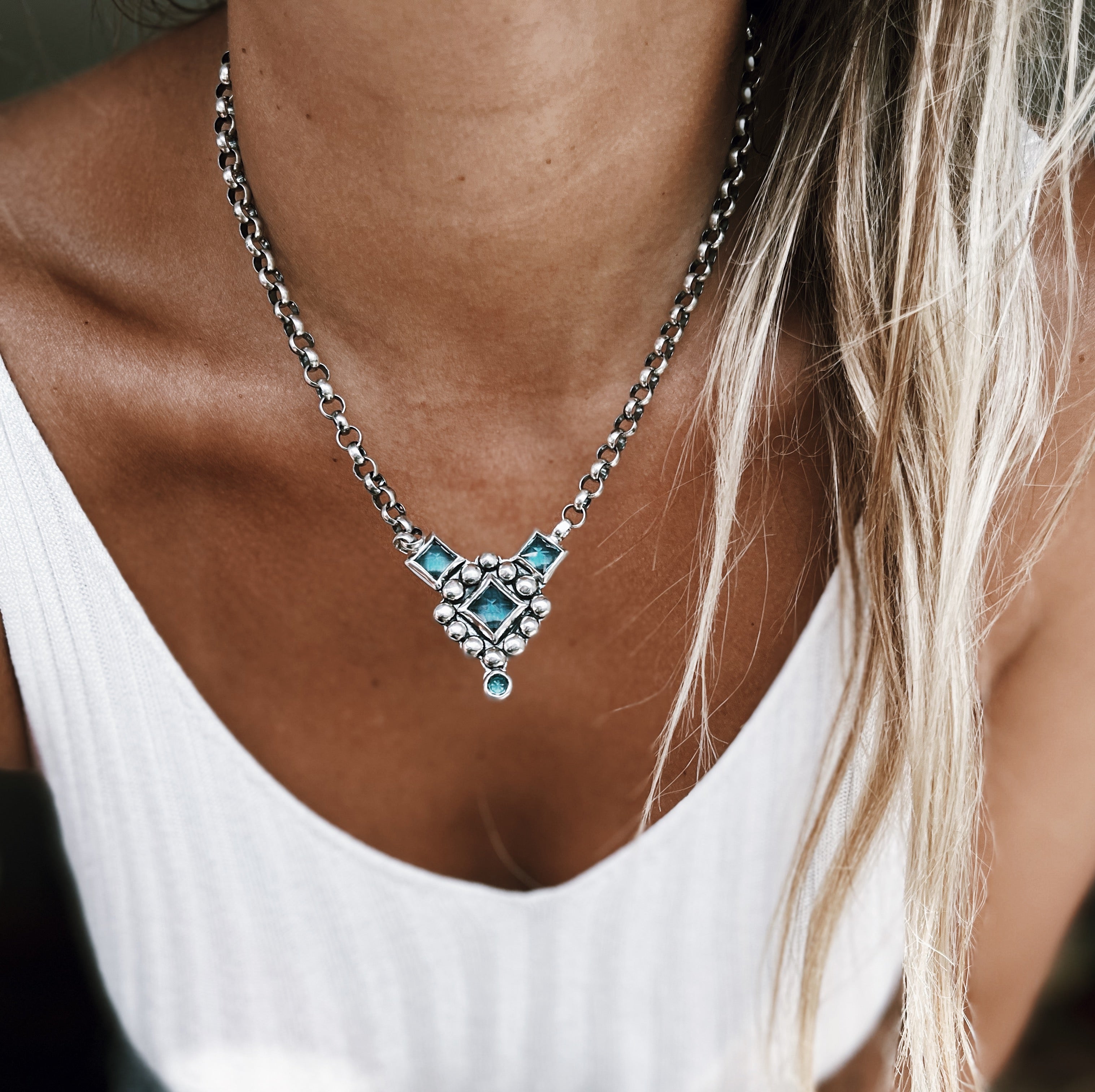 Collar Joyce- Topacio London - PREVENTA