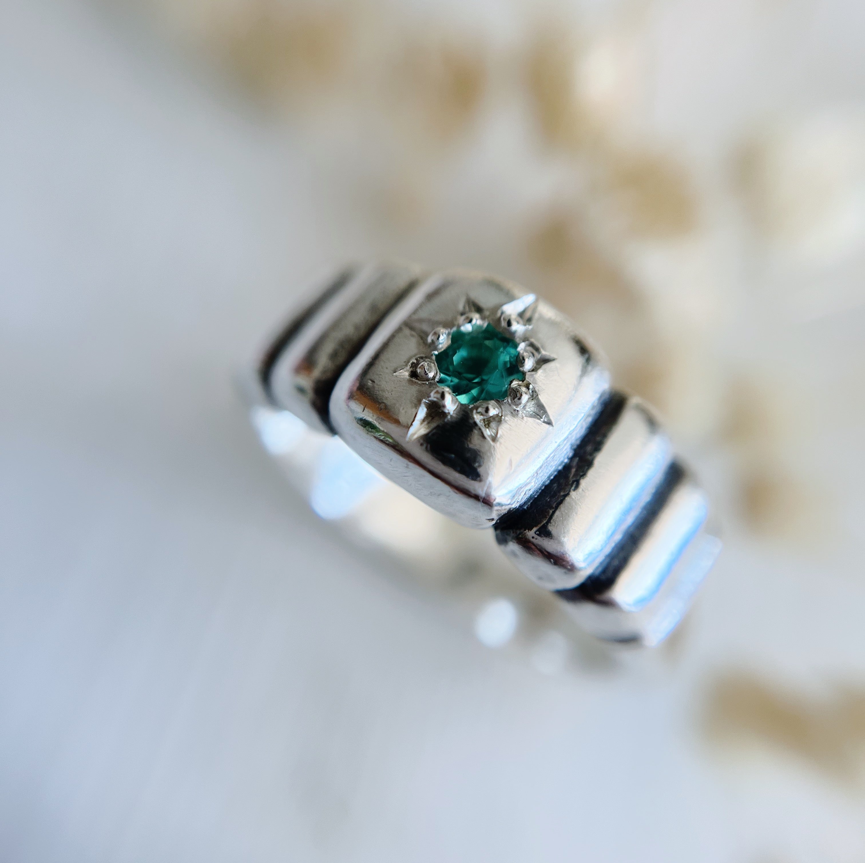 Anillo Empire